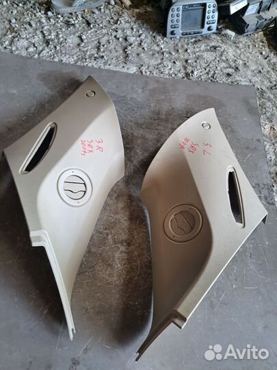 Обшивка стойки задний Cadillac SRX