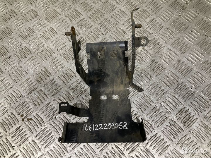 Кронштейн Volvo 21485551