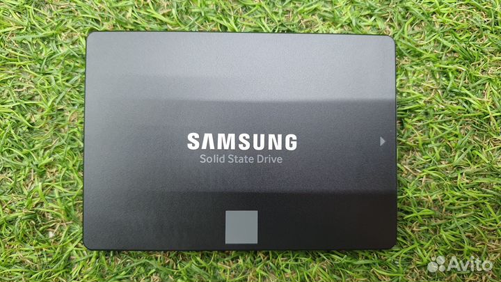 Samsung 870 EVO MZ-77E500B/EU 500гб