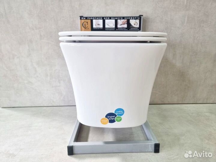 Унитаз подвесной безободковый