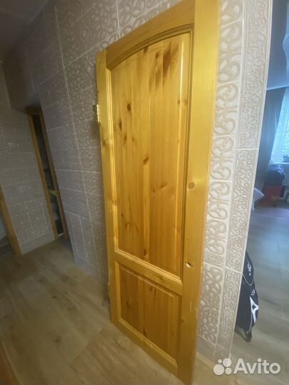 Дверь деревянная бу