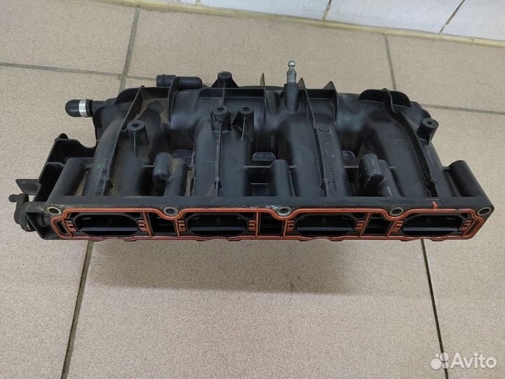 Впускной коллектор Audi A6 C6, A4 B7 2,0tfsi