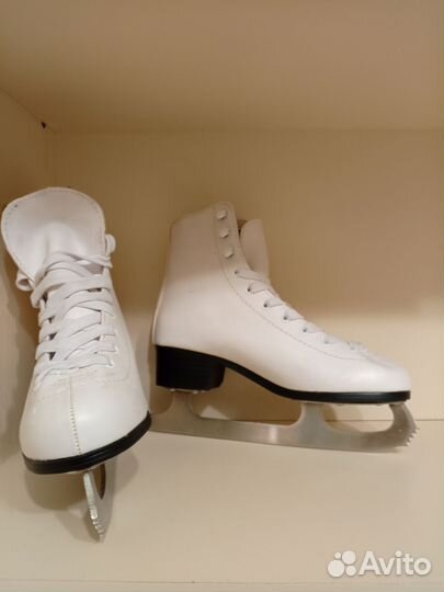 Коньки фигурные
