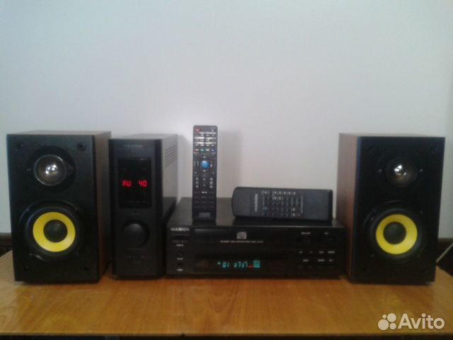 Компактная CD стереосистема