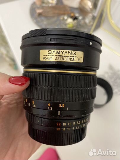 Объектив samyang 85mm