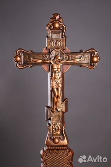 Могильный крест