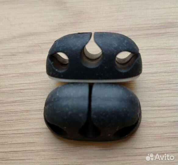 Держатель органайзер для проводов, кабелей Новый