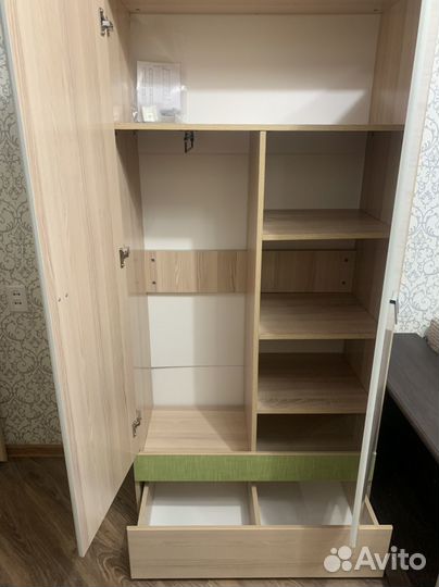 Мебель для детской Киви трия (для школьников)