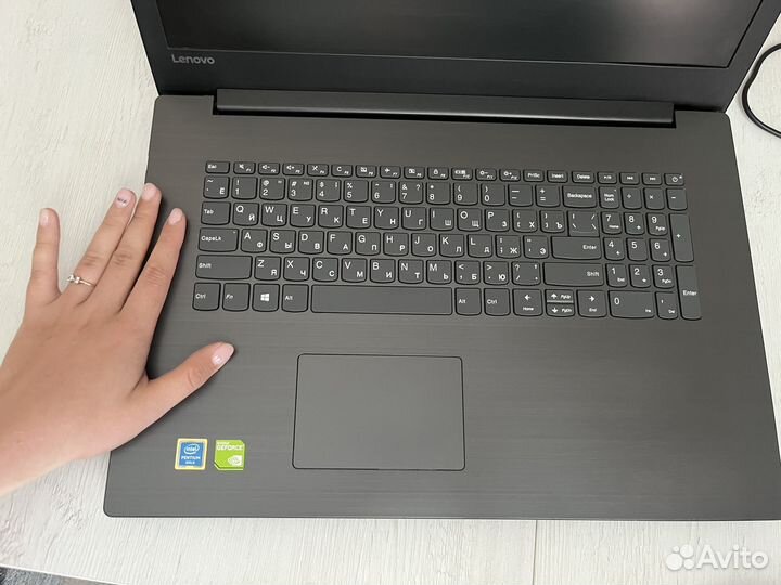 Ноутбук lenovo