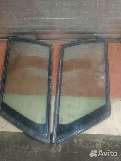 Стекло заднее VW Passat B3 универсал