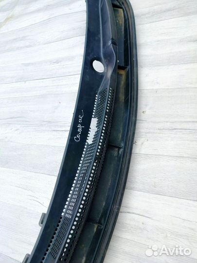 Жабо Hyundai Solaris, I 2011