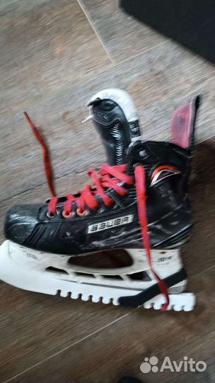 Хоккейные коньки bauer vapor x900