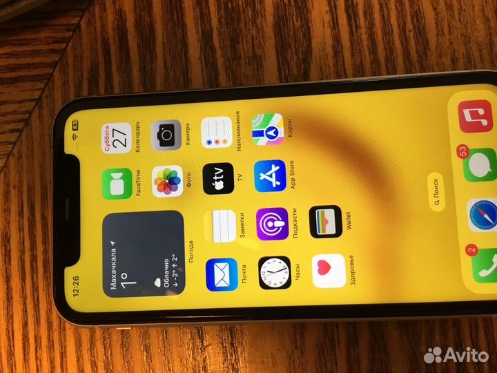 iPhone 11, 64 ГБ