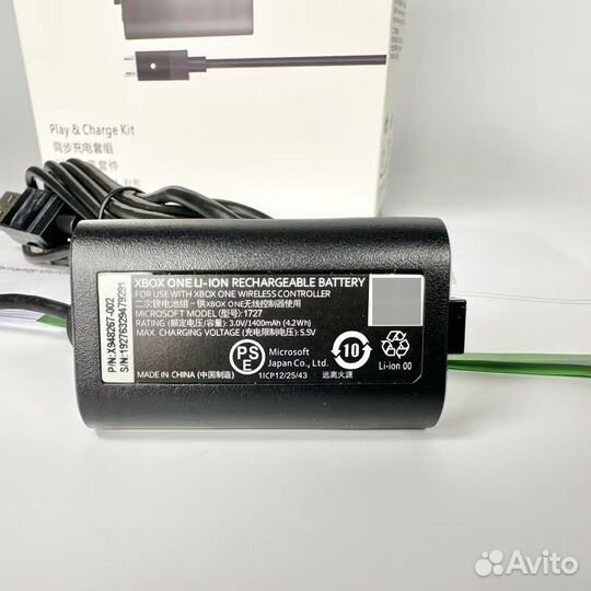 Аккумулятор Xbox + Кабель Micro-USB