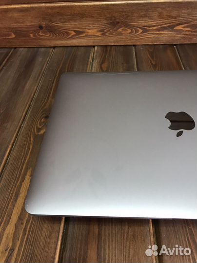 Apple macbook Air 13 м1