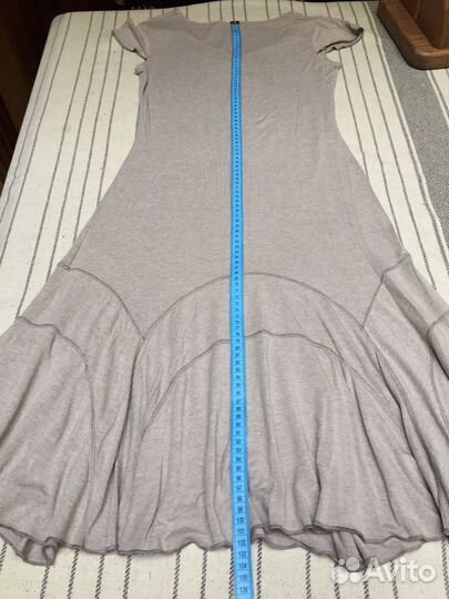 Платье бежевое базовое 42/44е