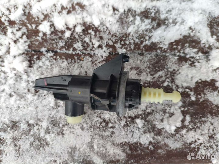 Запчасти Рено duster 2012г