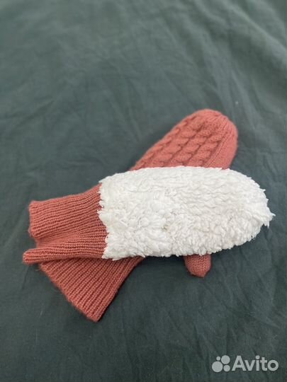 Варежки женские