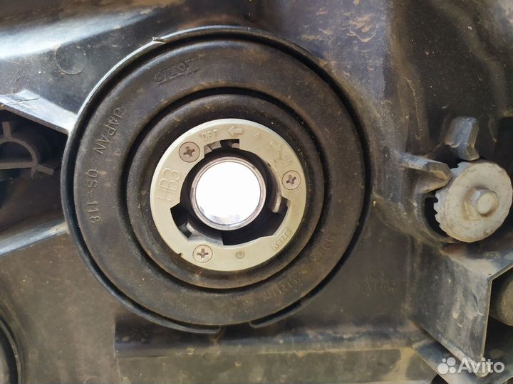 Фара Land Cruiser Prado