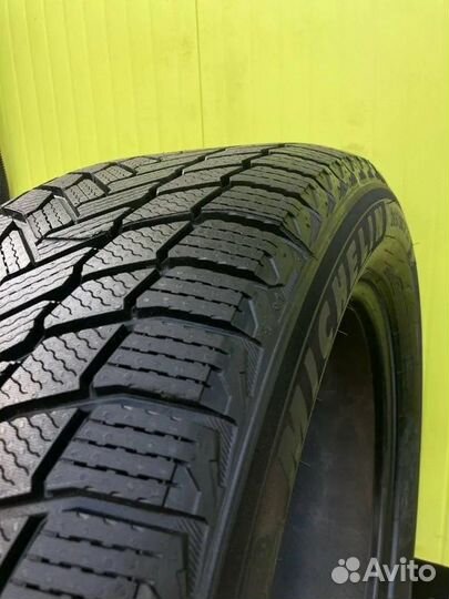 Michelin X-Ice Snow 285/35 R20 104H