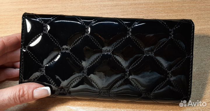 Кошелек женский лакированный