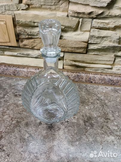 Графин и кувшин