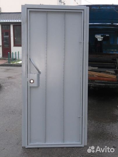 Дверь техническая