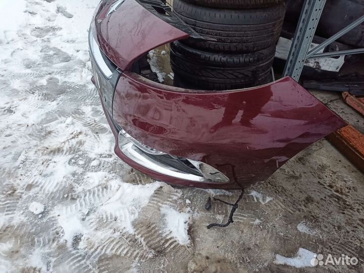 Бампер передний Renault Scenic 3