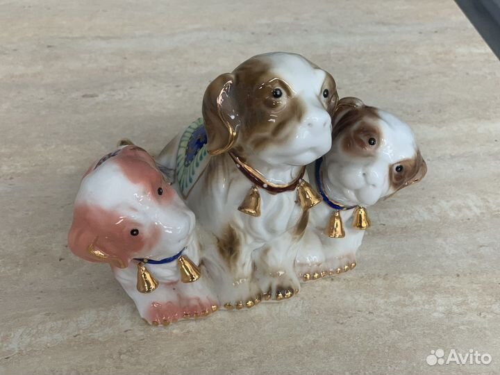 Статуэтка собаки