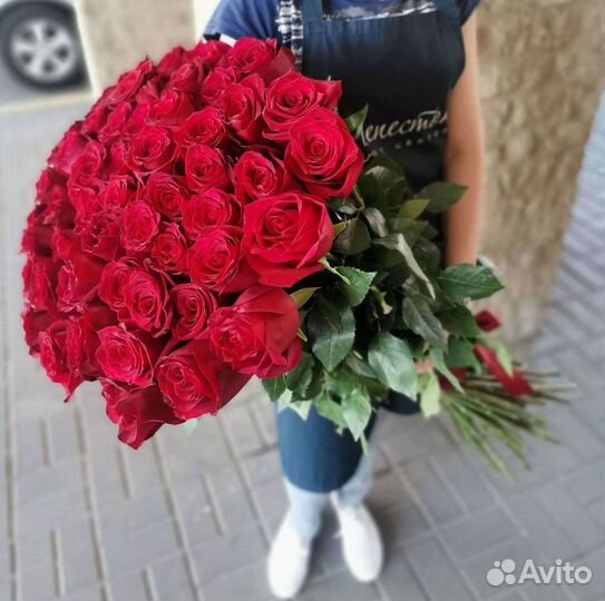 Высокие Розы с Доставкой