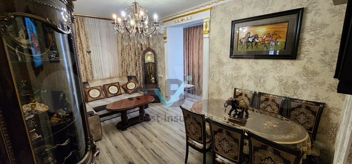 3-к. квартира, 90 м², 8/17 эт.