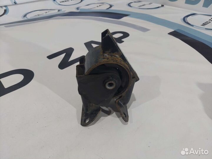 Опора, подушка двс левая Актион Нью Actyon New