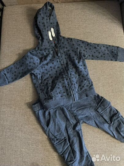 Костюм спортивный