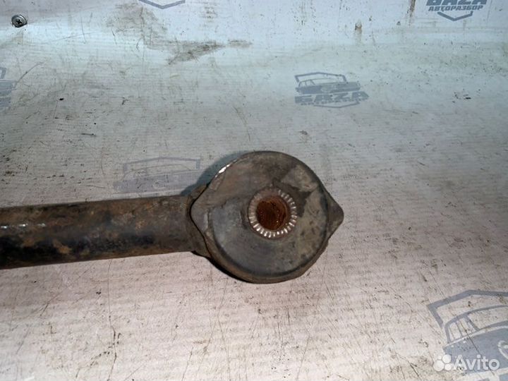 Тяга продольная задняя правая Toyota Vista SV30