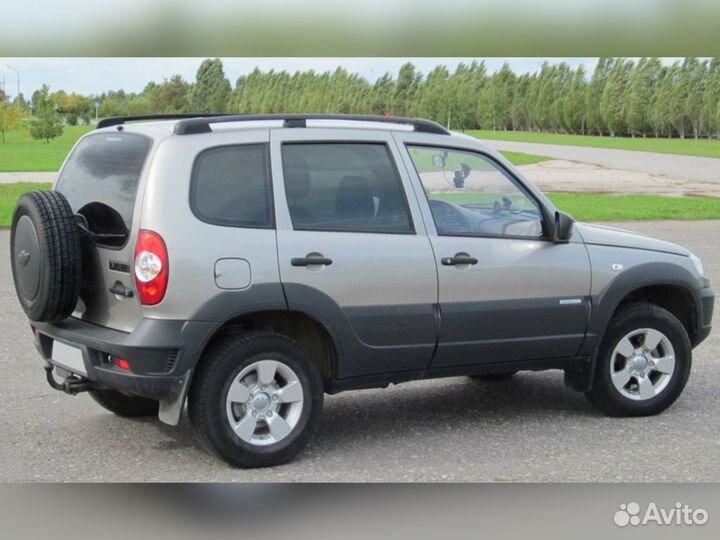 Рейлинги на LADA Niva Travel