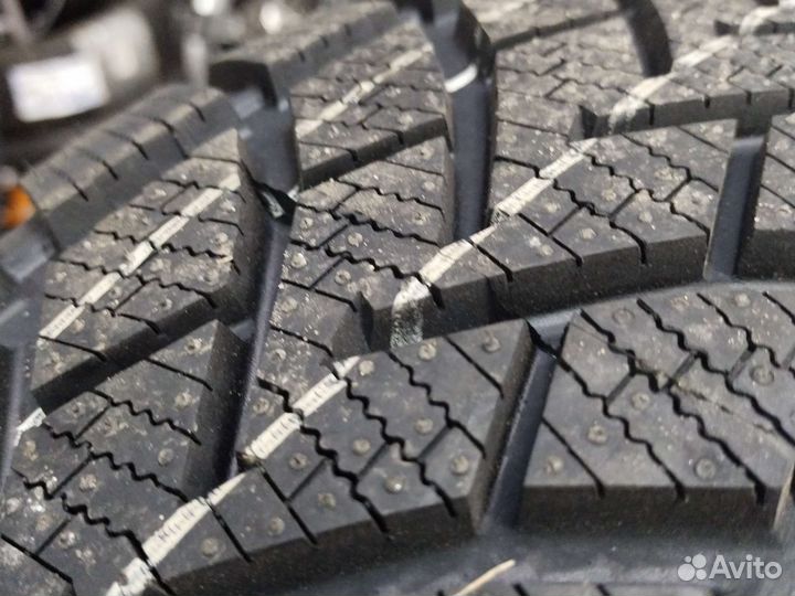 Windforce Snowblazer 225/60 R17 99H