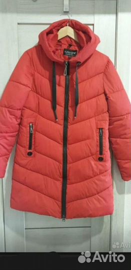 Пуховик женский