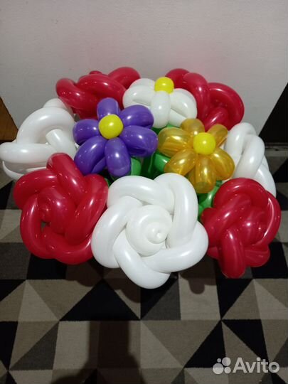 Цветы из воздушных шаров