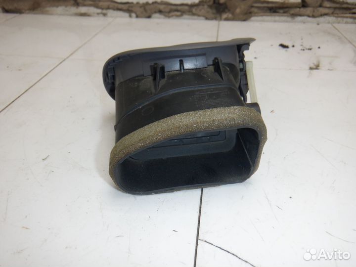 Дефлектор воздушный Peugeot 206