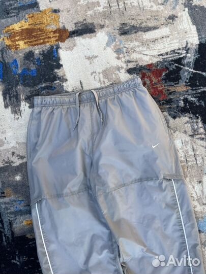 Vintage paants nike 00s m size small swoosh nylon