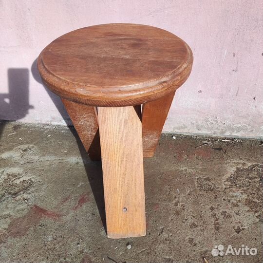Табурет дубовый
