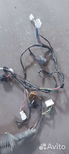 Проводка двери передняя правая на Mitsubishi Lance