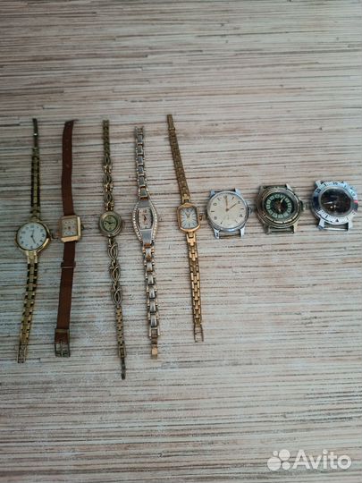 Купюры монеты часы