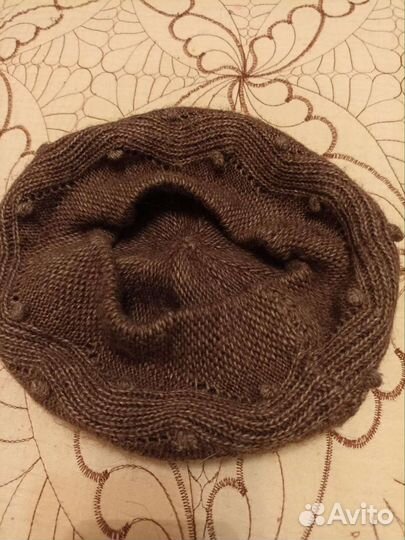 Берет женский вязаный