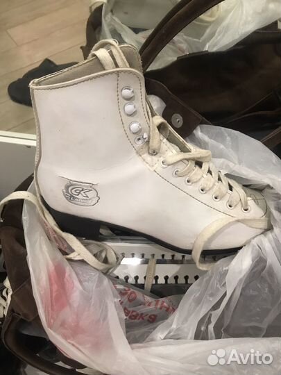 Коньки фигурные