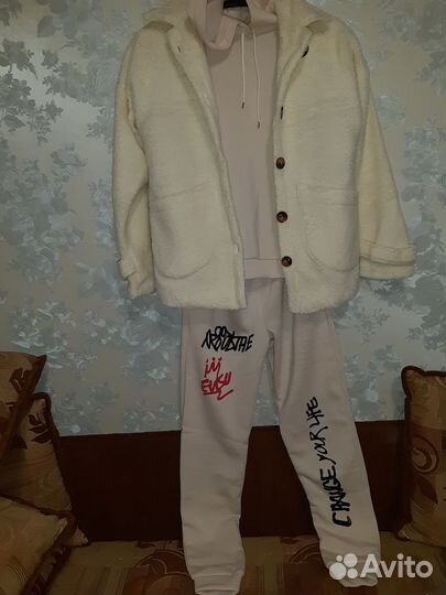 Спортивный костюм тройка женский новый 42 размер