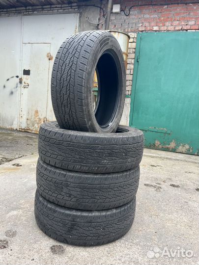 Continental ContiCrossContact LX2 215/60 R17