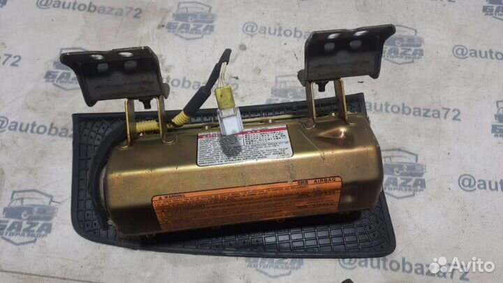 Подушка безопасности пассажира Nissan Pulsar FN15