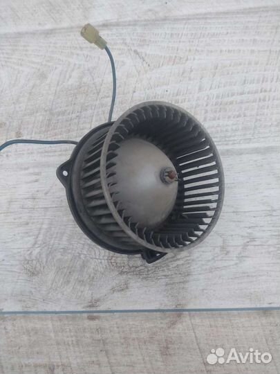 Моторчик печки Mazda 323 F BG 323F