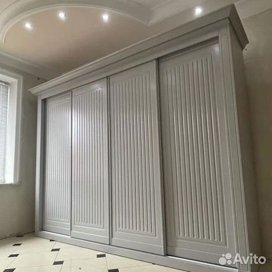 Шкаф для квартиры